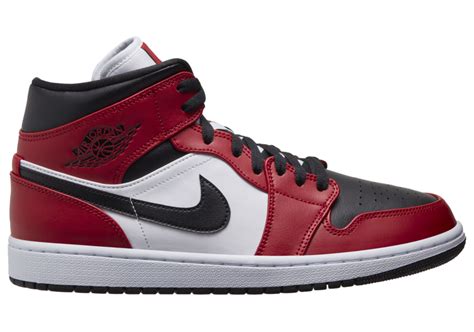 Official Photos Of The Air Jordan 1 Mid Chicago Black Toe Sneakers