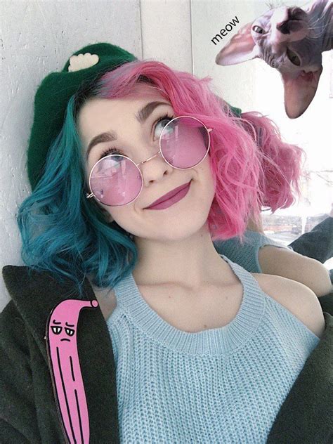 two tone hair | Цветные прически, Волосы, Прически