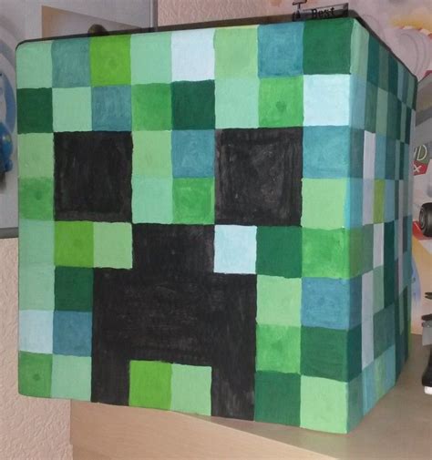 Everyone 10+ with fantasy violence www.minecraft.net. Minecraft Kopf aus Karton (met afbeeldingen)