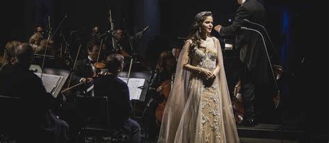 Opera Singer United States Larisa Martinez Soprano