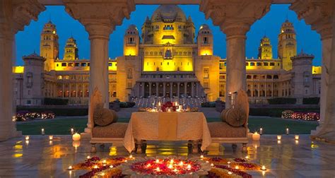 This beautiful city is lined with stunning beaches, majestic religious sites, and vibrant shopping complexes which makes it an ideal. Best Luxury Hotels in Jodhpur | Jodhpur Luxury Hotels