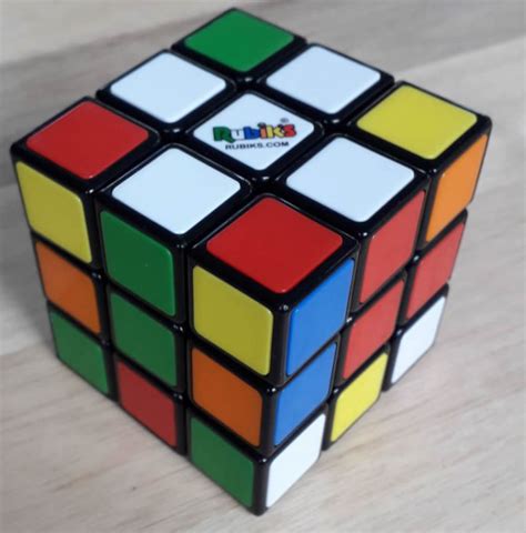 How To Solve A Rubiks Cube By Using Algorithms Ie