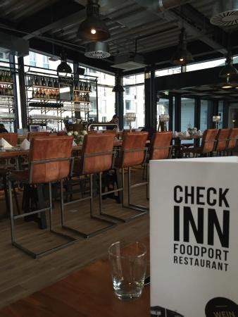 And, as an added convenience, there is free parking available to guests. Check Inn Foodport, Böblingen - Restaurant Bewertungen ...