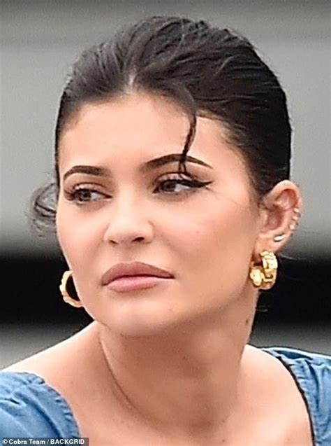 Why Has Kylie Jenner Made Herself Look Decade Older On 22nd Birthday Kylie Jenner Look Kylie