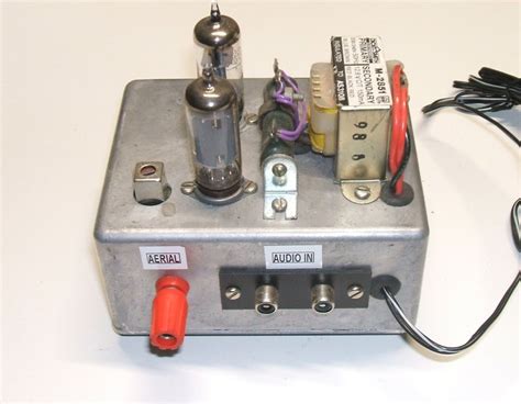 Phono Oscillator Low Power Am Transmitter