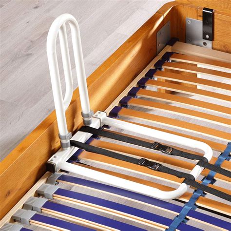Unterschiede zwischen senioren und pflegebett? Maxvitalis Bett Aufstehhilfe Bettgriff Fur Mehr Unabhangigkeit