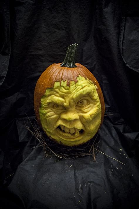 17 People Who Took Pumpkin Carving To A Whole New Level Pumpkin