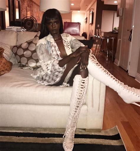 Picture Of Duckie Thot