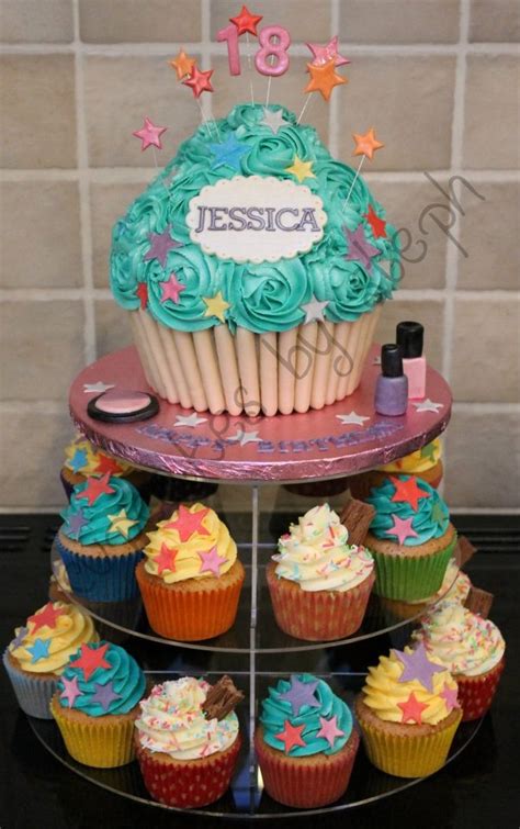 Birthday cakes images for girlfriend, bday wishes cakes. Giant cupcake birthday cake idea only, no recipe attached ...