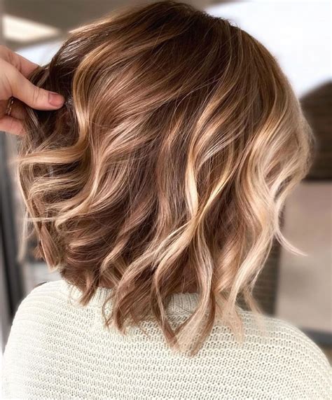 21 Inspiring Blonde Balayage Hair Color Ideas For Women In 2021 Short