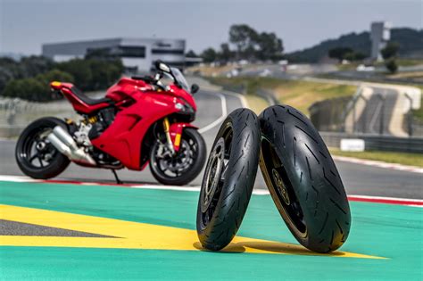 Diablo rosso iii de pirelli en american motos. Pirelli Diablo Rosso Corsa II - Motorrad News