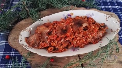 La ricetta delle pappardelle al sugo di coniglio l'ho imparata dalla mia mamma, e vi posso assicurare che è davvero ottima. Ragù di coniglio con funghi chiodini, la Ricetta | La ...