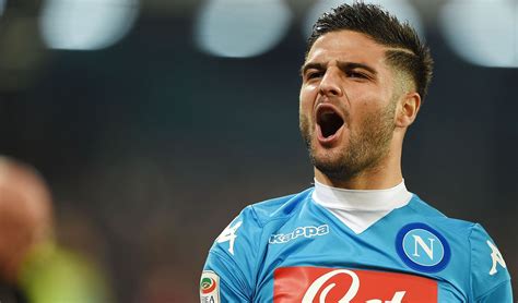 Lorenzo insigne paid tribute to the late, great diego maradona after curling in a best of lorenzo insigne 2020/2021 ᴴᴰ subscribe to this channel for high quality videos. Lorenzo Insigne: Patrimonio, salario, casa, carro, família y Esposa - 2018 Muzul