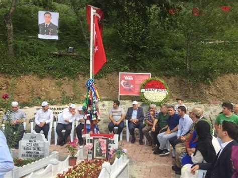 Trabzon'un maçka ilçesi kırsalında 11 ağustos 2017 tarihinde bölücü terör örgütü mensupları ile girilen sıcak temas sırasında şehit olan 15 yaşındaki eren bülbül, ölümünün üçüncü yılında mezarı başında. Şehit Eren Bülbül, mezarı başında dualarla anıldı