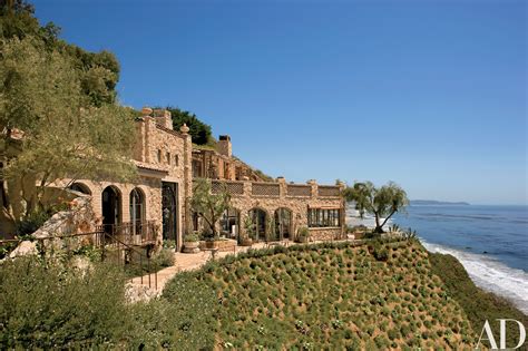 Malibú) is a beach city in western los angeles county, california, situated about 30 miles (48 km) west of downtown los angeles. A Home on the Coast of Malibu Becomes an Unforgettable ...
