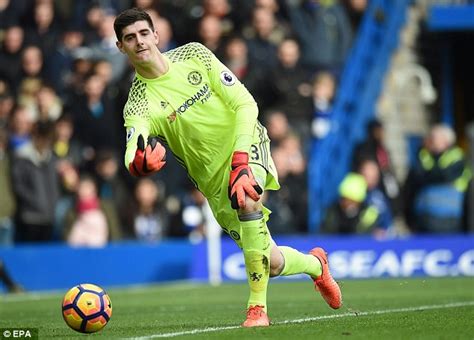 Courtois Reveals Demands Of Chelsea Manager Antonio Conte Daily Mail