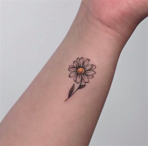 Simple Daisy Tattoo