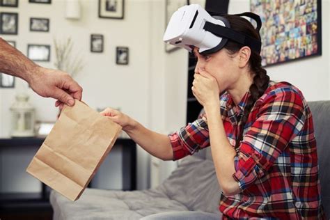 Vr Side Effects Risks And Dangers Of Virtual Reality Abuse