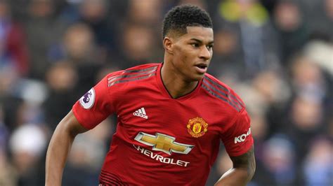 Marcus rashford mbe (born 31 october 1997) is an english professional footballer who plays as a forward for premier league club manchester united and the england national team. Mercato : le FC Barcelone prêt à une folie pour s'offrir ...
