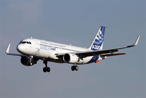 29 Février 2012 Airbus Industrie A320 F Wwba Avec Les Sh Flickr