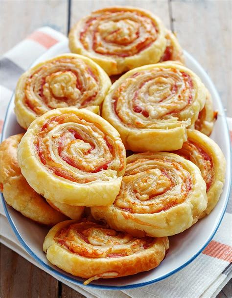 Bacon And Cheddar Puff Pinwheels Recipe — Eatwell101