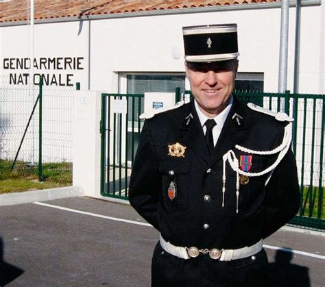 Un Nouveau Commandant La Gendarmerie