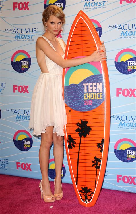 Taylor Swift Pictures Taylor Swift At The 2012 Teen Choice Awards In