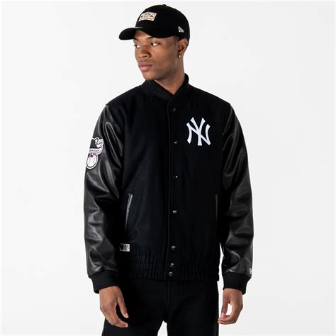 New York Yankees Black Heritage Varsity Jacket New Era Cap