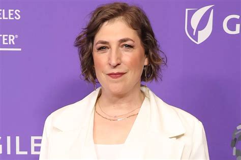 Mayim Bialik Looks Back At Snl Parody That Mocked Her Nose With
