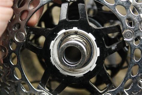 Bike Maintenance How To Fit And Remove A Sprocket Cassette Roadcc