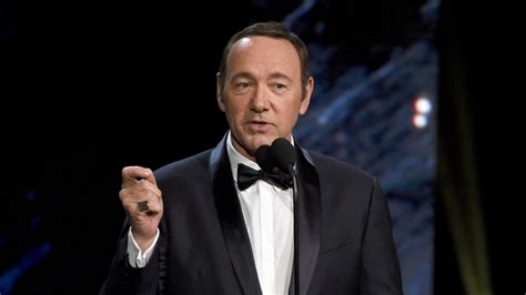 kevin spacey issues apology to actor after sexual accusation the new york times