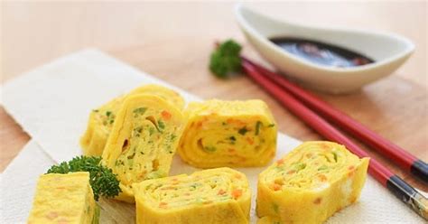 Itulah dia cara membuat telur gulung tebal khas korea dan jepang. Dapur Mama Aisyah: Tamagoyaki | Telur Dadar Gulung khas Jepang
