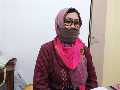 Doktor pakar neusosurgeri di hkl mengatakan anak saya tidak memerlukan pembedahan kerana hanya mengalami keretakan pada tengkorak di sebelah belakang telinga kanan. Disperindag Lotim Cek Peredaran Daging Beku di Pasar ...