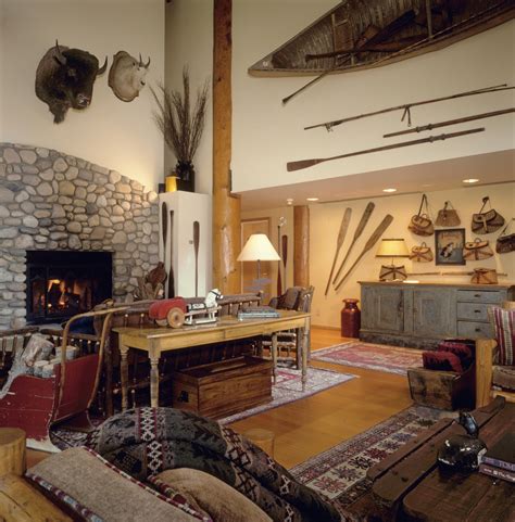 Welcome to lake louise lodge. Moraine Lake Lodge - Lake Louise | Canadian Affair