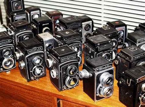 Want Want Want Huge Lot Of Old Cameras Collection For Sale 1 000