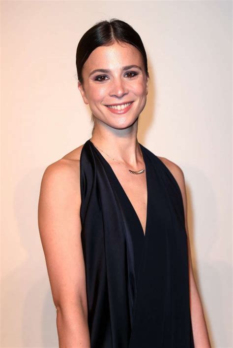 Aylin tezel haberleri ve son gelişmeleri anbean bu sayfa üzerinden takip edebilirsiniz. Aylin Tezel - Clash De Cartier Photocall in Paris | GotCeleb