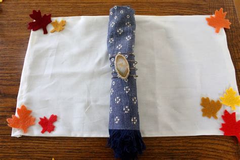 No Sew Thanksgiving Table Runner And Placemats