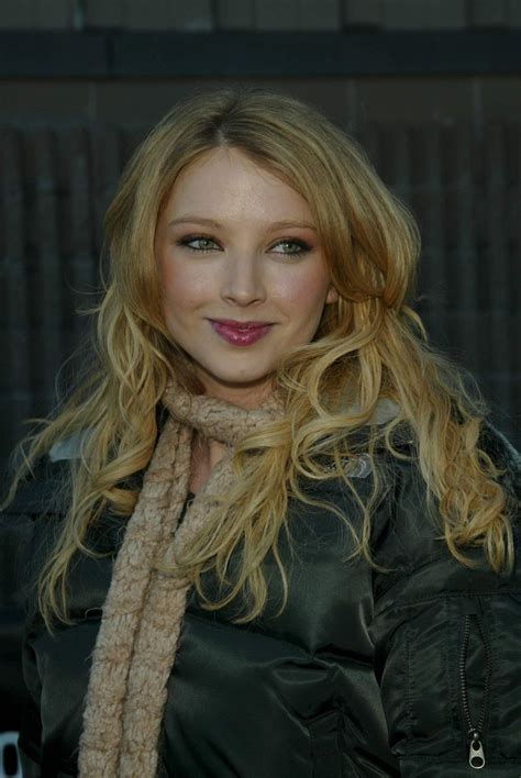 Pictures Of Elisabeth Harnois