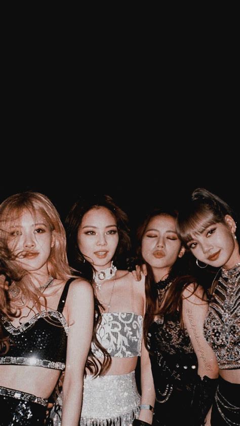 Discover images and videos about blackpink from all over the world on we heart it. Pin de BLACKPINKWallpaper88 em BLACKPINK Wallpapers | Kpop ...