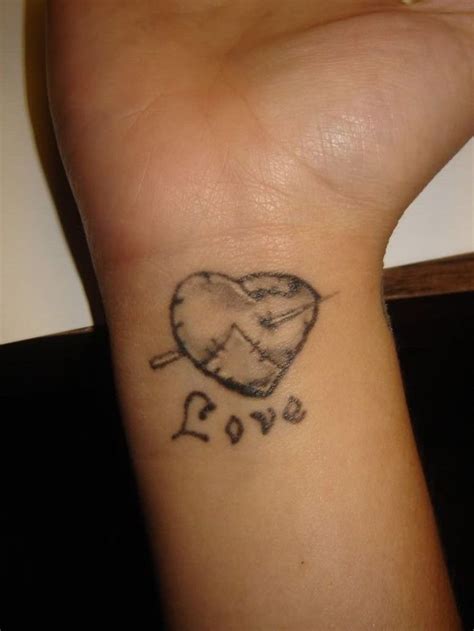 Love Wrist Tattoo Tattoosonneck Lovewristtattoo Tattoosonneck