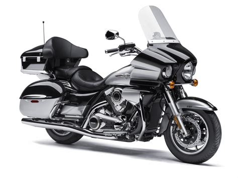 That reflects just how efforless the riding is. 2016 Kawasaki Vulcan 1700 Voyager ABS Tanıtımı ...