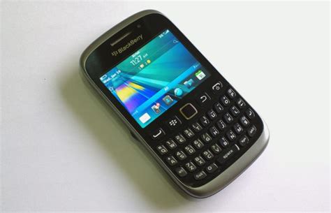Mobile Review Blackberry Curve 9320