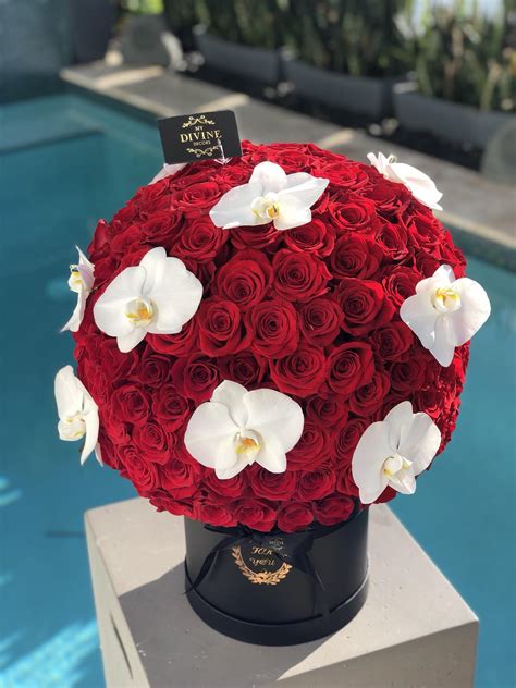 200 Red Roses Bouquet With Orchids My Divine Decors