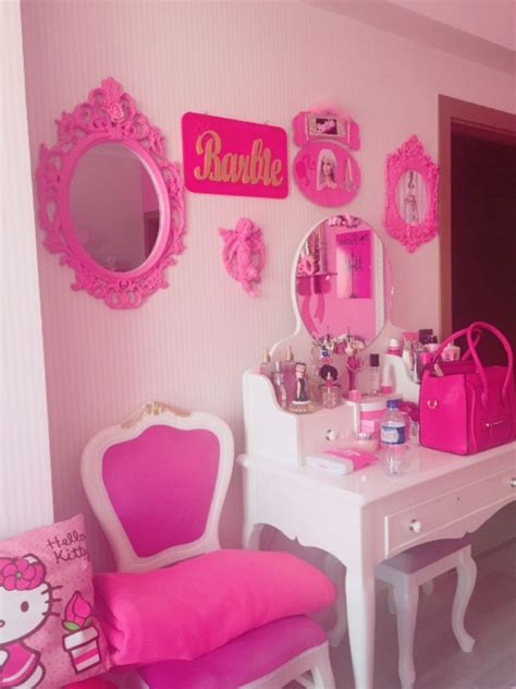 Maybe you would like to learn more about one of these? Pin by Clara on Makeup rooms | Barbie room, Beauty room ...