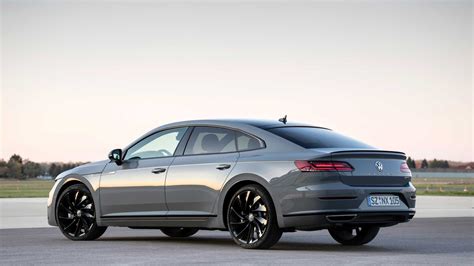 Form and features that fascinate. Volkswagen Arteon R-Line Edition: slechts 250 stuks ...