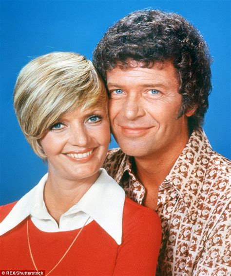 Brady Bunchs Florence Henderson Dies On Thanksgiving Day Aged 82