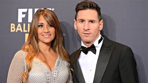 Antonella roccuzzo is born on february 26, 1988, in rosario, argentina. Antonella Roccuzzo: 10 Buzz Facts To Note About Messi's Wife