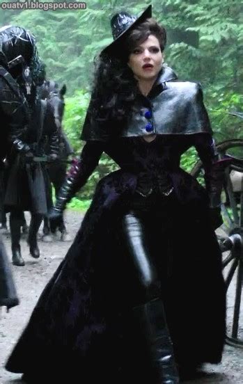 Pin By Rose Teathyme On Costumes Evil Queen Costume Queen Outfit Evil Queens