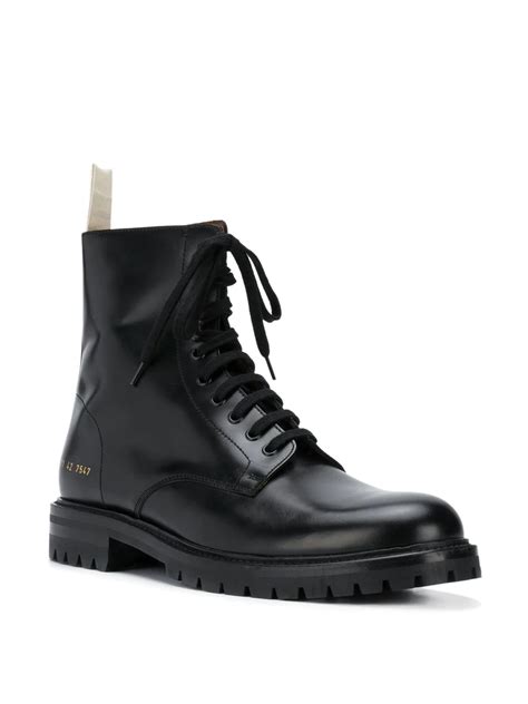 Farfetch est une marketplace fashion unique ! Common Projects Combat Ankle Boots - Farfetch in 2020 ...