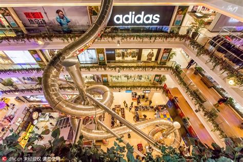 Spiral Tube Slide Opens In Shanghai Shopping Mall 1 Cn